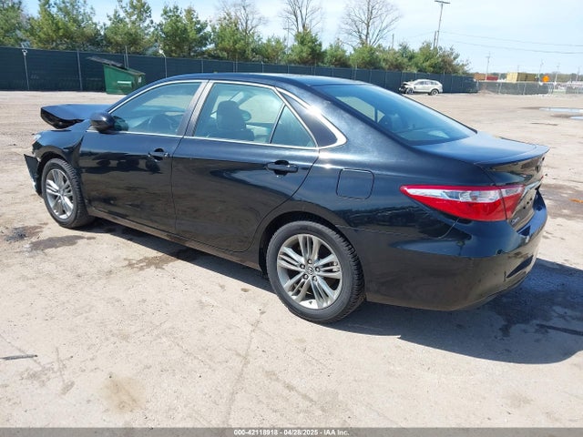 4T1BF1FKXFU484018 Toyota CAMRY SE