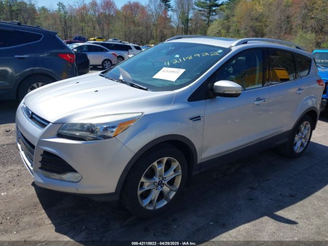 1FMCU9JXXGUA51537 Ford Escape Titanium