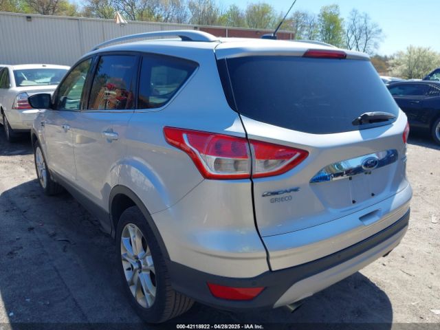 1FMCU9JXXGUA51537 Ford Escape Titanium
