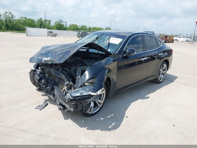 JN1BY1AP7FM541585 Infiniti Q70