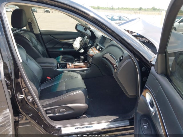 JN1BY1AP7FM541585 Infiniti Q70