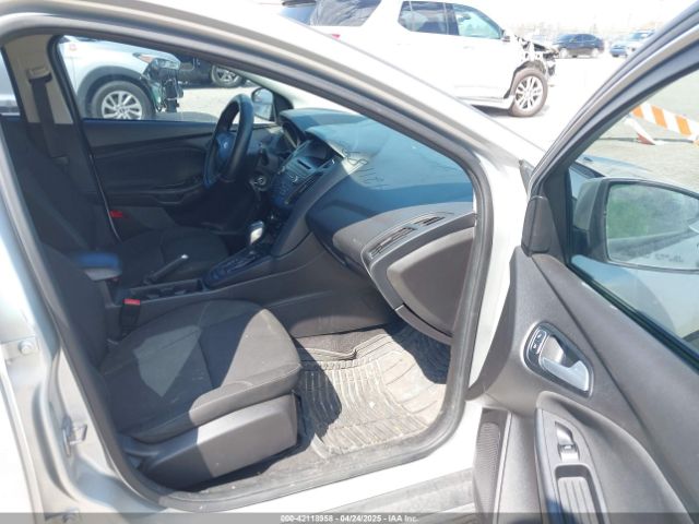 1FADP3K20FL288791 Ford FOCUS SE
