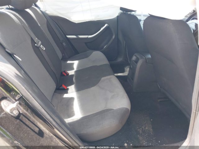 3VW2B7AJ2HM345796 Volkswagen Jetta 1.4t S