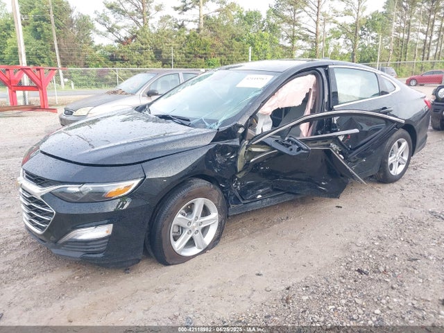 1G1ZB5STXSF110018 Chevrolet Malibu Fwd Ls