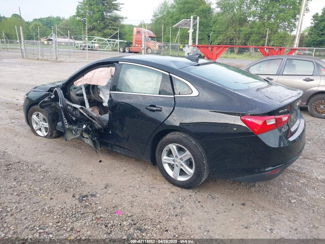 1G1ZB5STXSF110018 Chevrolet Malibu Fwd Ls