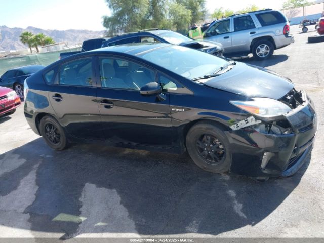 JTDKN3DU7F0427046 Toyota Prius Three