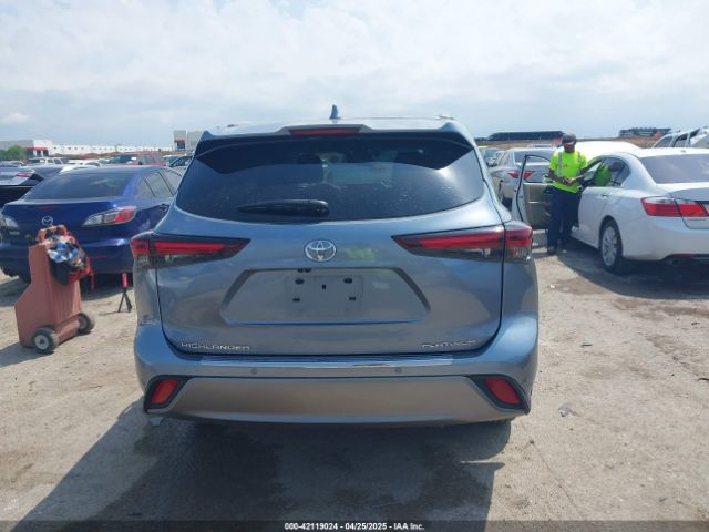 5TDKDRAH3RS531743 Toyota Highlander Platinum