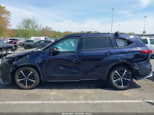 5TDLZRBH6MS076951 Toyota Highlander Xse