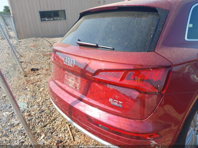 WA1CNAFYXJ2122320 Audi Q5 2.0t Premium/2.0t Tech Premium