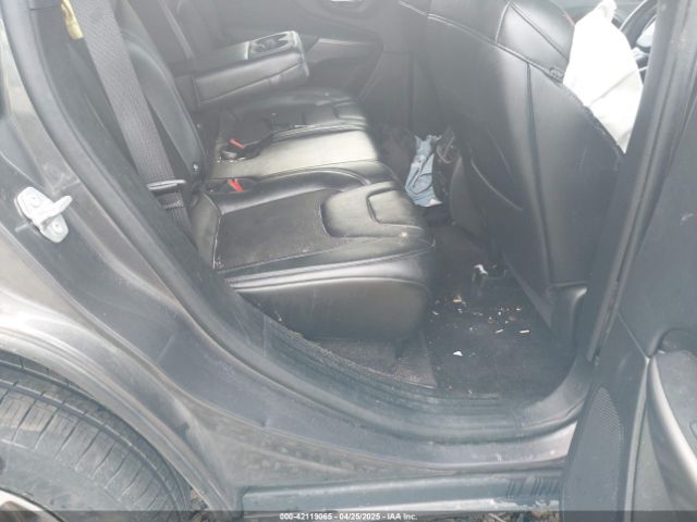 1C4PJMLB7KD182307 Jeep Cherokee Latitude Plus 4x4