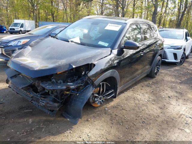KM8J3CA43GU038447 Hyundai TUCSON SE