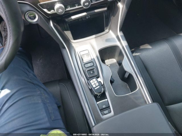 1HGCV3F40LA011770 Honda Accord Hybrid Ex