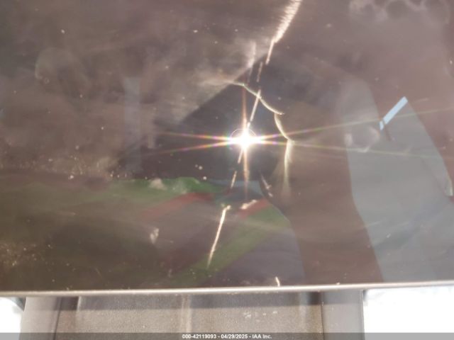 7SAYGDEE3NF426030 Tesla Model Y