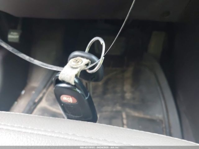 KM8JU3AG4EU917072 Hyundai TUCSON SE
