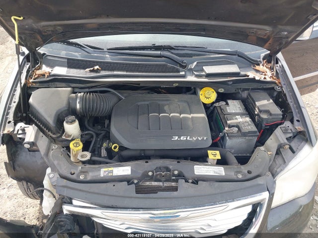 2C4RC1CG8ER307281 Chrysler Town & Country Touring-l