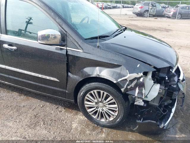 2C4RC1CG8ER307281 Chrysler Town & Country Touring-l