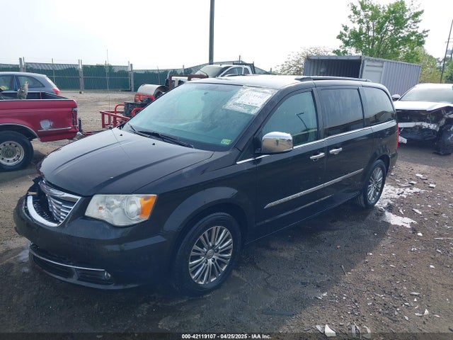 2C4RC1CG8ER307281 Chrysler Town & Country Touring-l