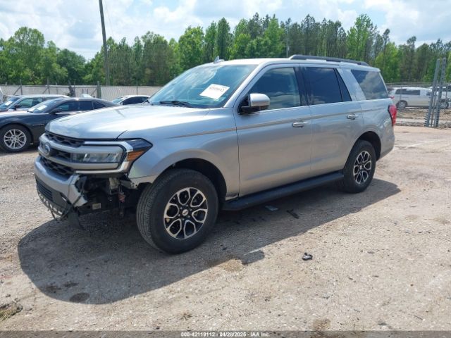 1FMJU1J89REA25669 Ford Expedition Xlt