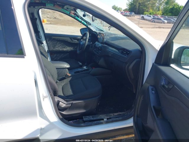 1FMCU0GN7SUA37654 Ford Escape Active
