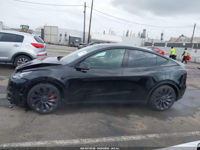 7SAYGDEFXSF231966 Tesla Model Y Performance Dual Motor All-wheel Drive