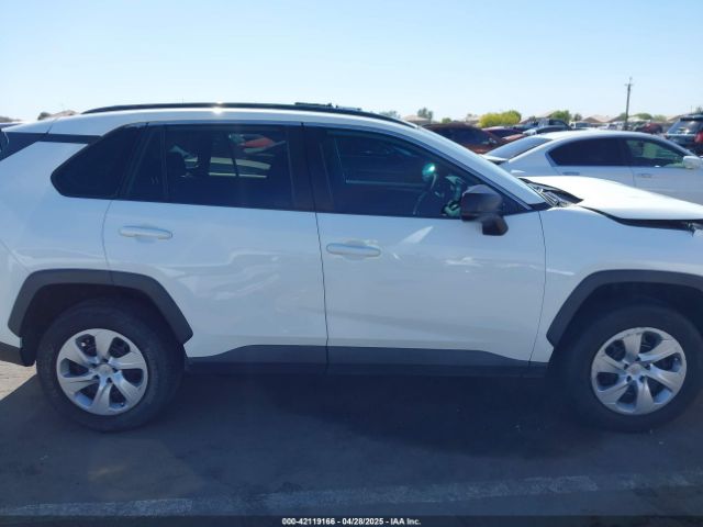 2T3F1RFV0LC090346 Toyota RAV4 LE