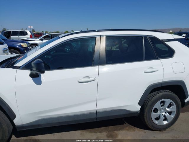 2T3F1RFV0LC090346 Toyota RAV4 LE