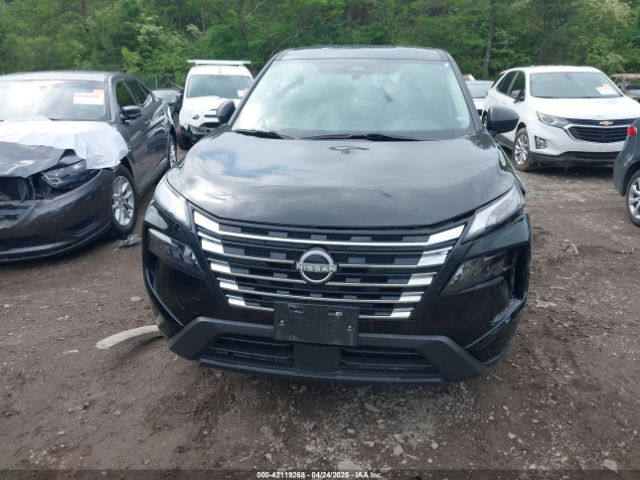 5N1BT3AB5RC685914 Nissan Rogue S Intelligent Awd