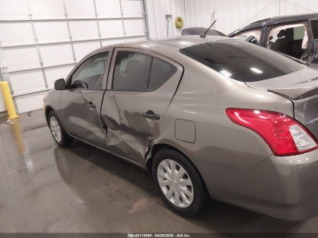 3N1CN7AP9FL933087 Nissan Versa 1.6 S+