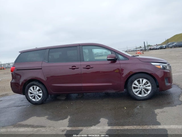 KIA SEDONA LX 2018 KNDMB5C13J6400842 Image 13
