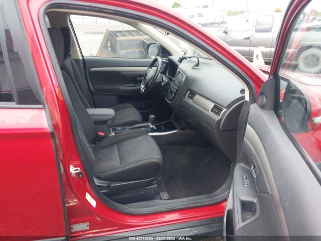 2018 MITSUBISHI OUTLANDER JA4AD3A34JZ037255 Photo 4