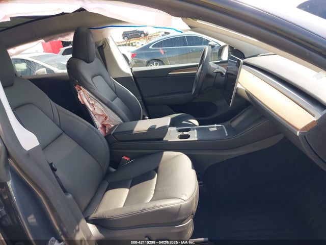 2023 TESLA MODEL Y 7SAYGDEE2PF839866 Photo 4