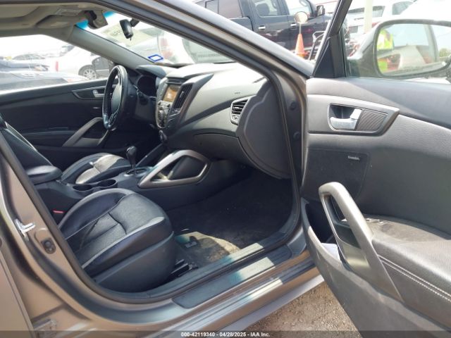 KMHTC6AE3EU206197 Hyundai Veloster Turbo W/black