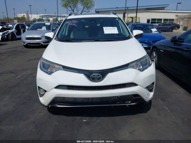 JTMWFREV6HJ111319 Toyota Rav4 Xle