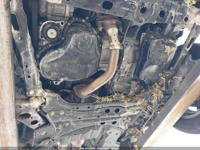 JTMWFREV6HJ111319 Toyota Rav4 Xle