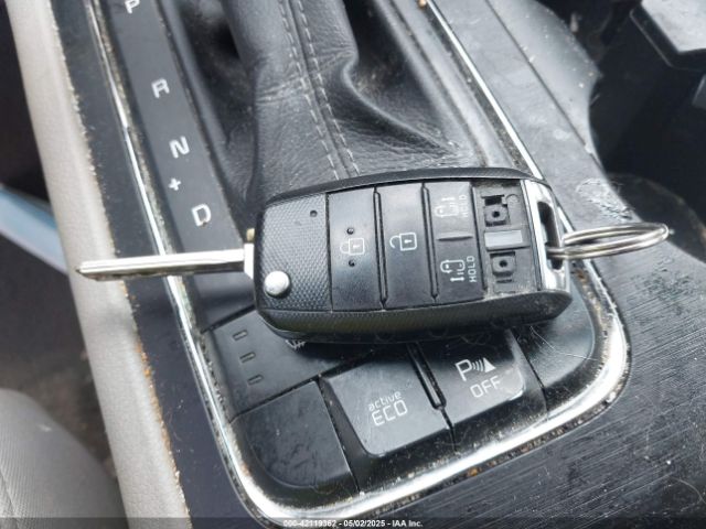 KNDMB5C10G6192380 KIA SEDONA LX