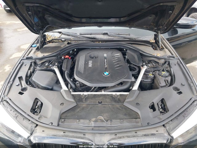 WBAJE5C5XJWA94252 BMW 540I