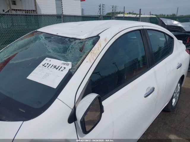 3N1CN7AP4JL867640 Nissan Versa 1.6 Sv