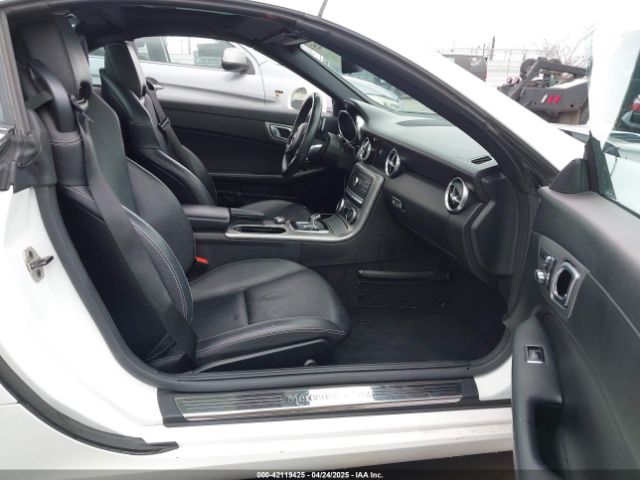 2020 MERCEDES-BENZ SLC 300 W1KPK3JA7LF170171 Photo 4