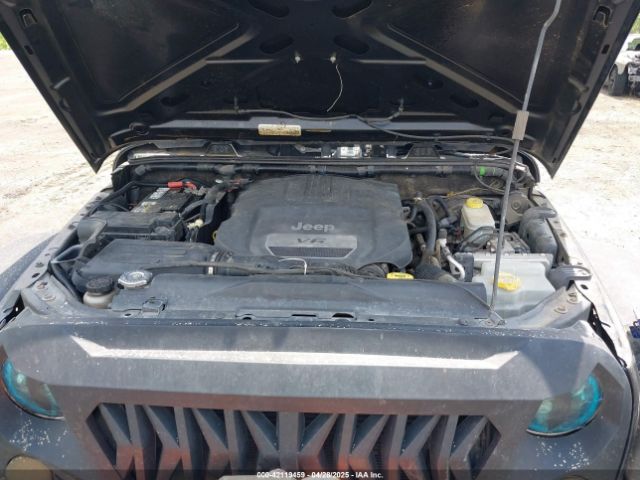 1C4BJWDG9FL523458 Jeep Wrangler Unlimited Sport