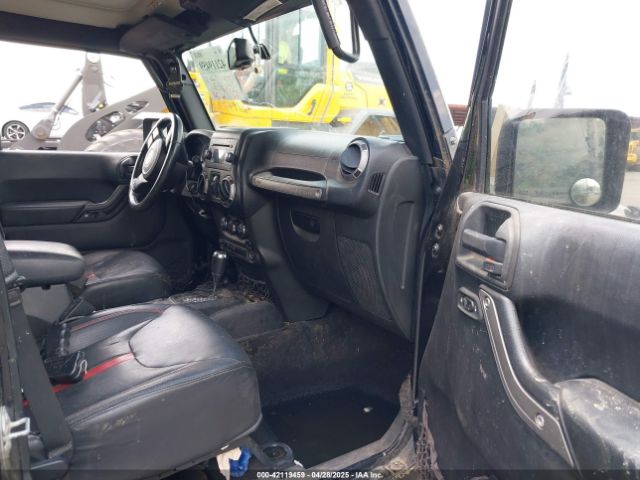 1C4BJWDG9FL523458 Jeep Wrangler Unlimited Sport