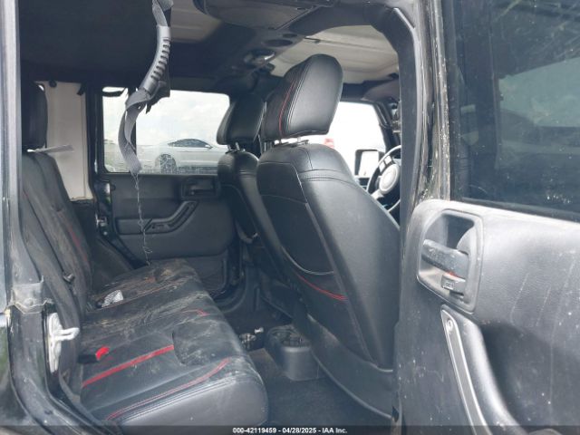 1C4BJWDG9FL523458 Jeep Wrangler Unlimited Sport