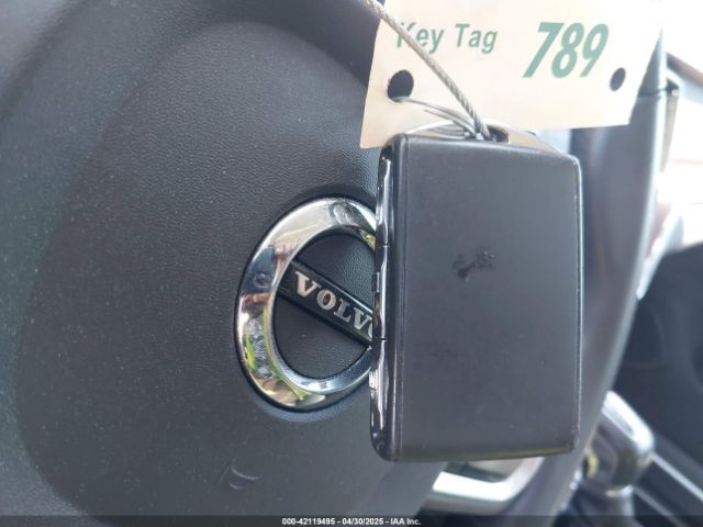 2019 VOLVO S60 7JRA22TK4KG017483 Photo 10