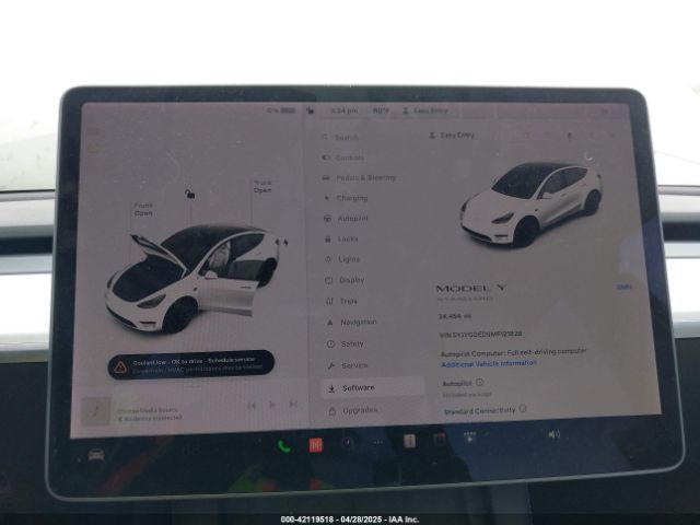 5YJYGDED9MF121828 Tesla Model Y Standard Range Rear-wheel Drive