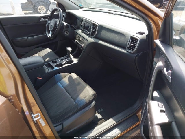 KNDPMCAC3H7168179 KIA Sportage Lx