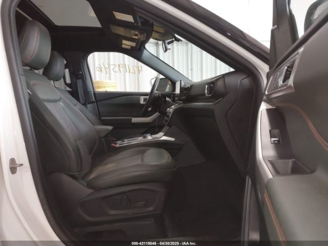 2023 FORD EXPLORER 1FMSK8JH1PGB52243 Photo 4
