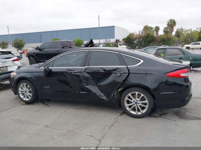 3FA6P0SUXHR110304 Ford Fusion Energi Titanium