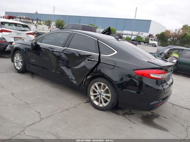 3FA6P0SUXHR110304 Ford Fusion Energi Titanium