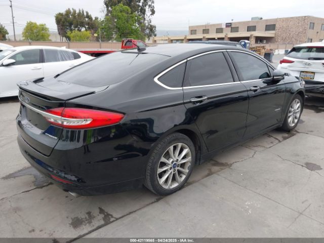 3FA6P0SUXHR110304 Ford Fusion Energi Titanium