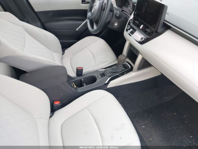 7MUAAABG4PV063424 Toyota Corolla Cross L