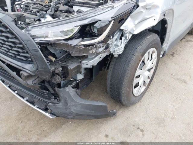 7MUAAABG4PV063424 Toyota Corolla Cross L